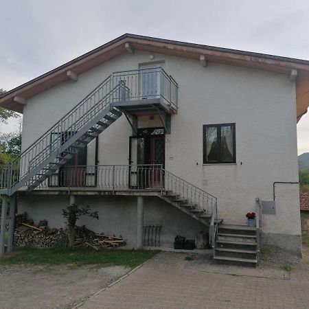 La Soffitta Di Anita Villa Bedonia Bagian luar foto