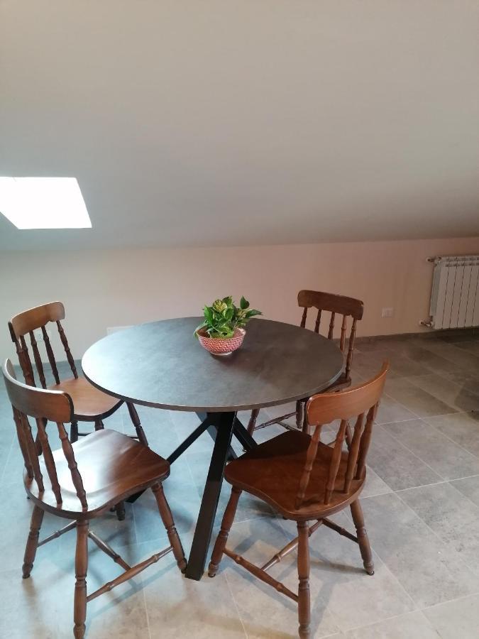La Soffitta Di Anita Villa Bedonia Bagian luar foto