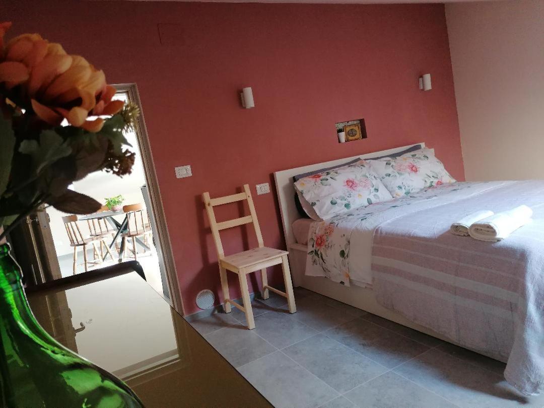 La Soffitta Di Anita Villa Bedonia Bagian luar foto